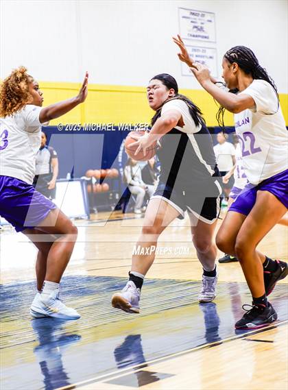 Thumbnail 2 in Monsignor Scanlan Vs Brandeis (City Is Mine Classic) photogallery.