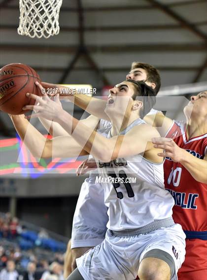Thumbnail 2 in Union vs. Kennedy Catholic (WIAA 4A Quarterfinal)  photogallery.