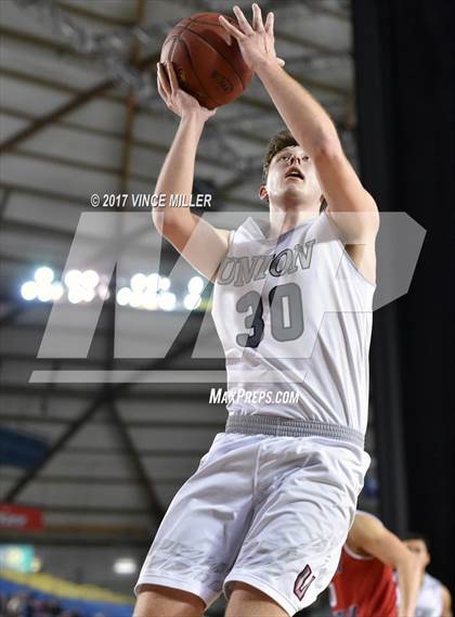 Thumbnail 3 in Union vs. Kennedy Catholic (WIAA 4A Quarterfinal)  photogallery.