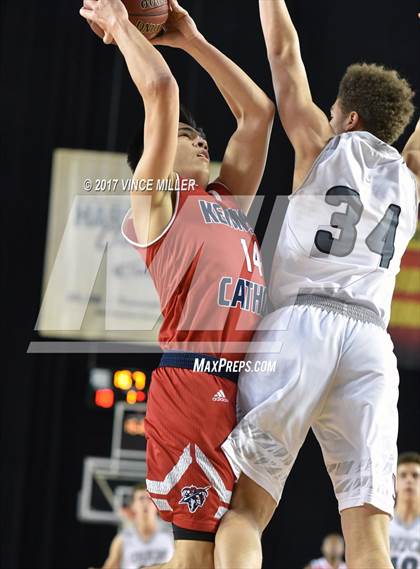 Thumbnail 1 in Union vs. Kennedy Catholic (WIAA 4A Quarterfinal)  photogallery.
