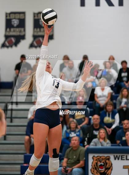 Thumbnail 3 in Lebanon vs. Tri-West Hendricks (IHSAA 3A Sectional Final) photogallery.