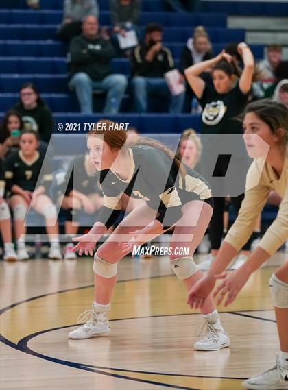 Thumbnail 1 in Lebanon vs. Tri-West Hendricks (IHSAA 3A Sectional Final) photogallery.