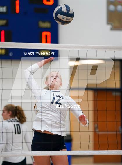Thumbnail 1 in Lebanon vs. Tri-West Hendricks (IHSAA 3A Sectional Final) photogallery.