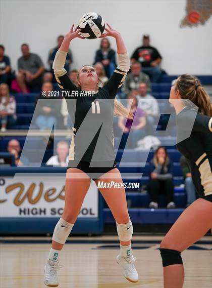 Thumbnail 2 in Lebanon vs. Tri-West Hendricks (IHSAA 3A Sectional Final) photogallery.