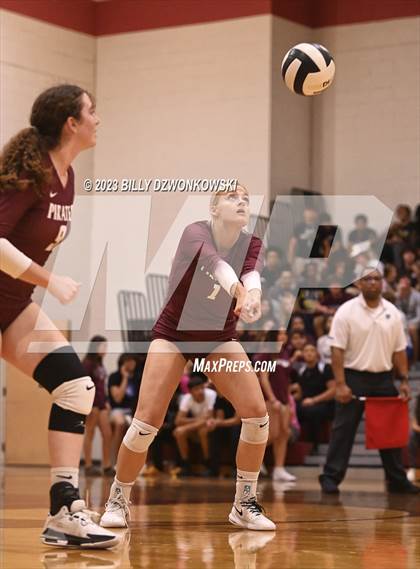 Thumbnail 3 in Bonita Springs @ Braden River (FHSAA 5A Region 3 Quarterfinal) photogallery.