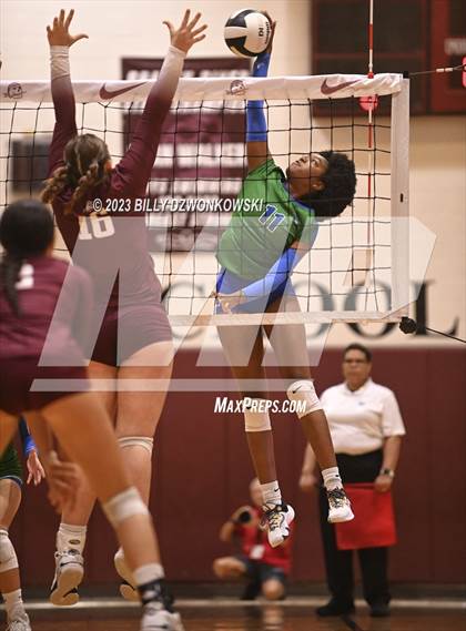 Thumbnail 2 in Bonita Springs @ Braden River (FHSAA 5A Region 3 Quarterfinal) photogallery.