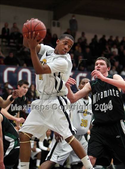 Thumbnail 3 in Miramonte vs. Bishop O'Dowd (CIF NCS D3 Final) photogallery.