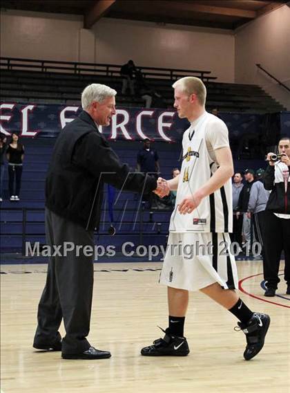 Thumbnail 3 in Miramonte vs. Bishop O'Dowd (CIF NCS D3 Final) photogallery.