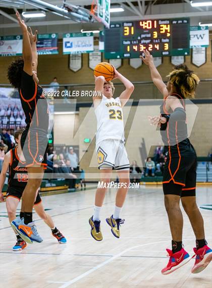 Thumbnail 3 in Murray vs. Wasatch (Utah Autism Holiday Classic) photogallery.