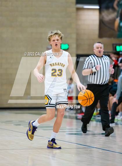 Thumbnail 3 in Murray vs. Wasatch (Utah Autism Holiday Classic) photogallery.