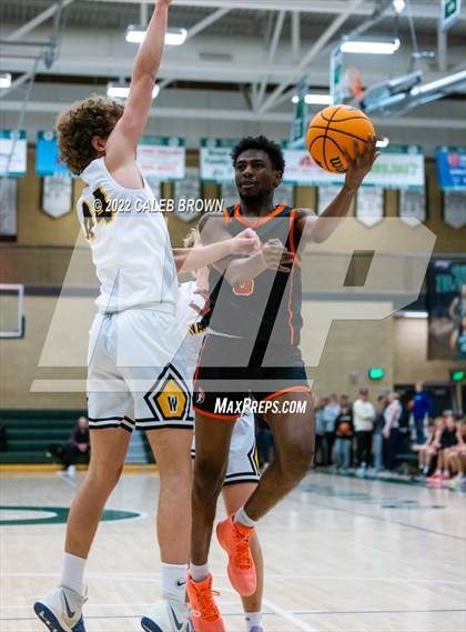 Thumbnail 3 in Murray vs. Wasatch (Utah Autism Holiday Classic) photogallery.