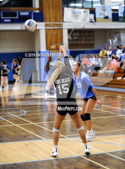 Thumbnail 3 in Kellenberg Memorial vs. Long Beach (Long Beach Invitational) photogallery.
