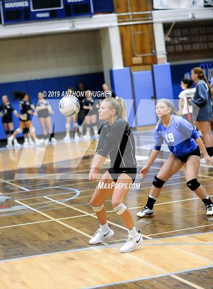 Thumbnail 2 in Kellenberg Memorial vs. Long Beach (Long Beach Invitational) photogallery.