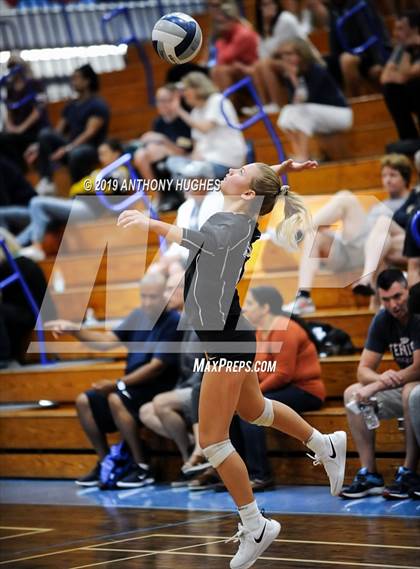 Thumbnail 2 in Kellenberg Memorial vs. Long Beach (Long Beach Invitational) photogallery.