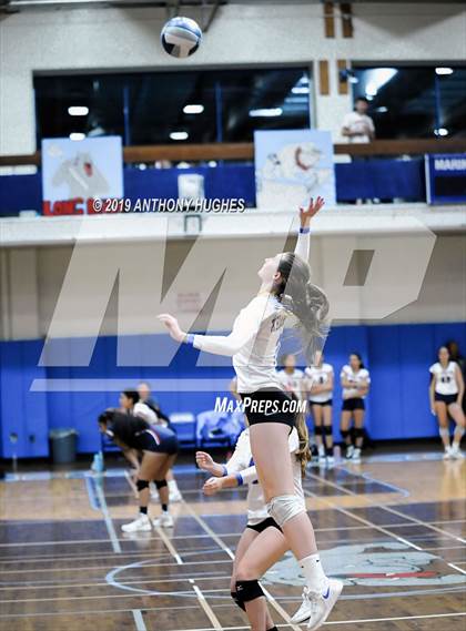Thumbnail 2 in Kellenberg Memorial vs. Long Beach (Long Beach Invitational) photogallery.