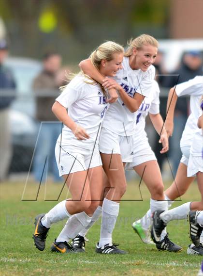 Thumbnail 1 in Sayville @ Islip photogallery.