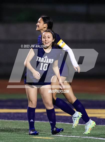 Thumbnail 2 in Lynbrook @ Milpitas photogallery.