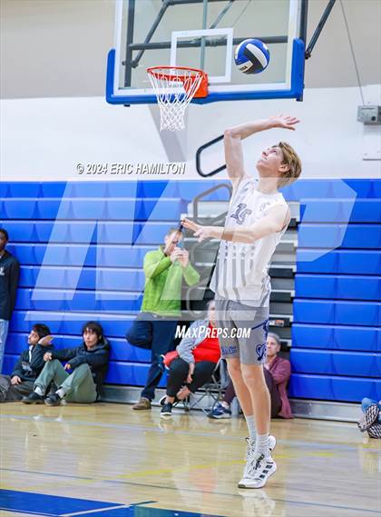 Thumbnail 2 in Culver City vs. Bishop Alemany (Culver City Invitational) photogallery.