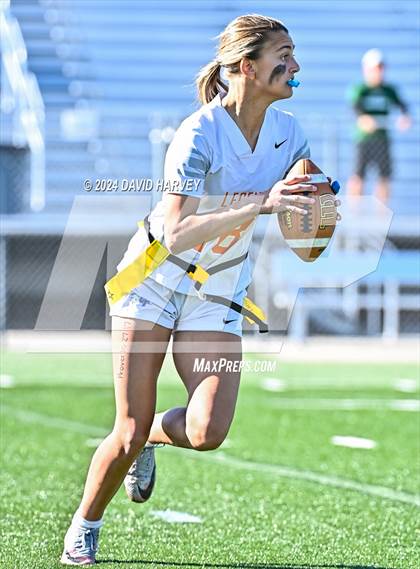 Thumbnail 2 in 5A Flag Football Semi Final Mountain Vista vs Legend photogallery.