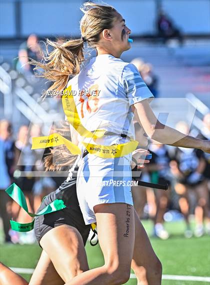 Thumbnail 2 in 5A Flag Football Semi Final Mountain Vista vs Legend photogallery.