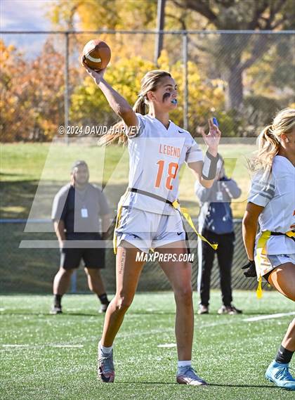 Thumbnail 2 in 5A Flag Football Semi Final Mountain Vista vs Legend photogallery.