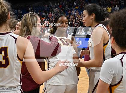 Thumbnail 1 in Fairfield vs Winnsboro (UIL 3A State Final) photogallery.