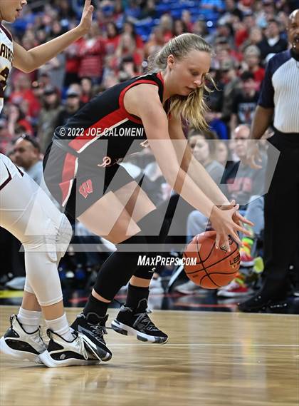 Thumbnail 1 in Fairfield vs Winnsboro (UIL 3A State Final) photogallery.
