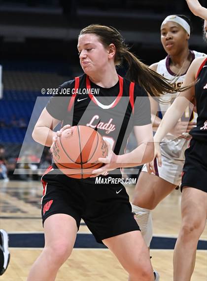 Thumbnail 3 in Fairfield vs Winnsboro (UIL 3A State Final) photogallery.