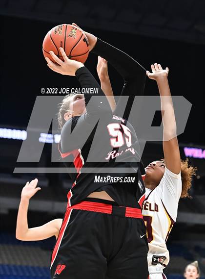 Thumbnail 3 in Fairfield vs Winnsboro (UIL 3A State Final) photogallery.