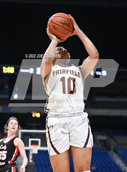 Thumbnail 2 in Fairfield vs Winnsboro (UIL 3A State Final) photogallery.