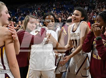 Thumbnail 1 in Fairfield vs Winnsboro (UIL 3A State Final) photogallery.