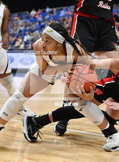 Thumbnail 3 in Fairfield vs Winnsboro (UIL 3A State Final) photogallery.