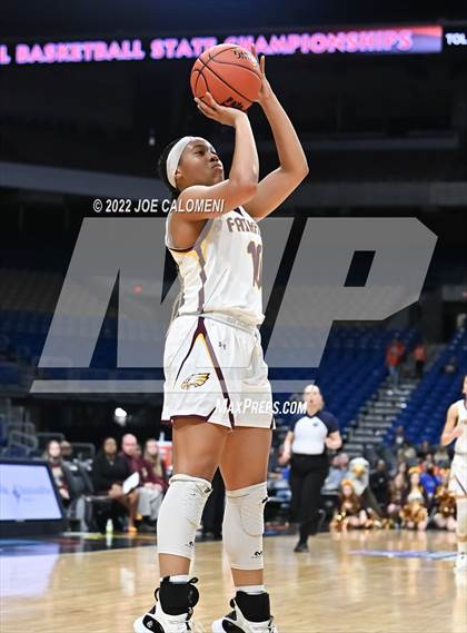 Thumbnail 2 in Fairfield vs Winnsboro (UIL 3A State Final) photogallery.