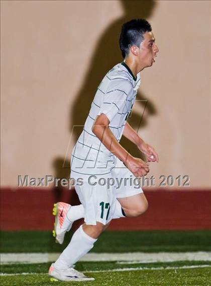 Thumbnail 2 in Clear Falls vs Reagan (Region III Bi-District Playoff) photogallery.