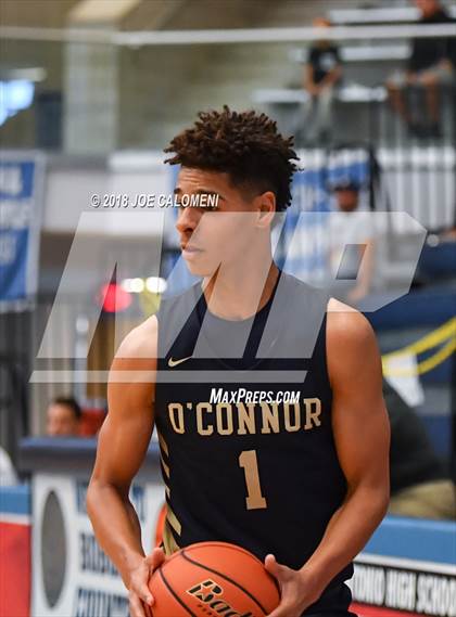 Thumbnail 3 in O'Connor vs  South San Antonio (South San Boys Basketball Tournament) photogallery.