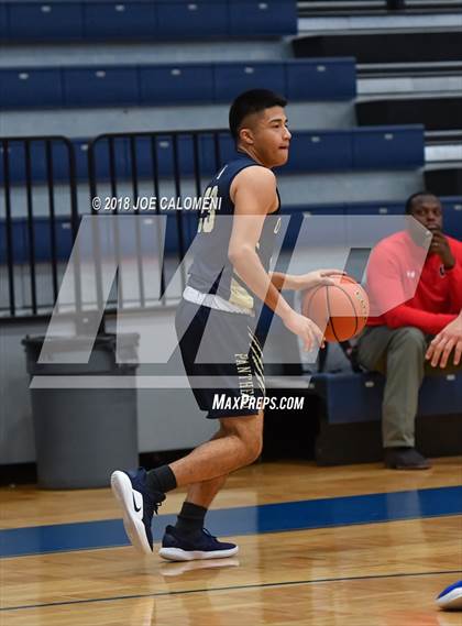 Thumbnail 2 in O'Connor vs  South San Antonio (South San Boys Basketball Tournament) photogallery.
