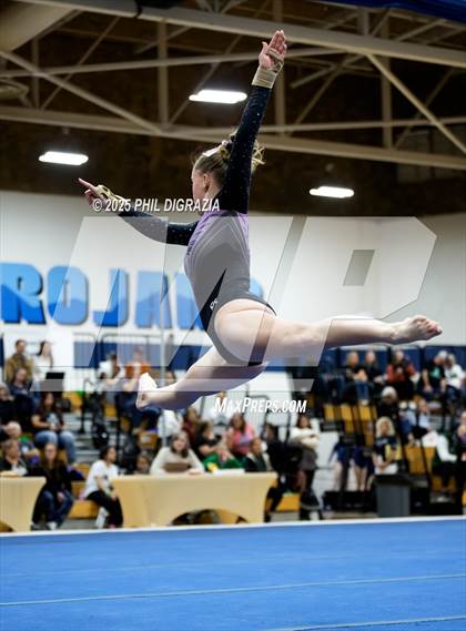 Thumbnail 1 in CHSAA 4A Final photogallery.