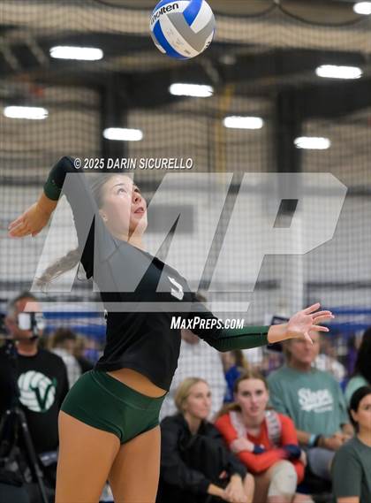Thumbnail 1 in James Logan vs. Sunnyslope (Nike Tournament of Champions – Southwest) photogallery.