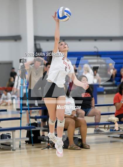 Thumbnail 2 in James Logan vs. Sunnyslope (Nike Tournament of Champions – Southwest) photogallery.