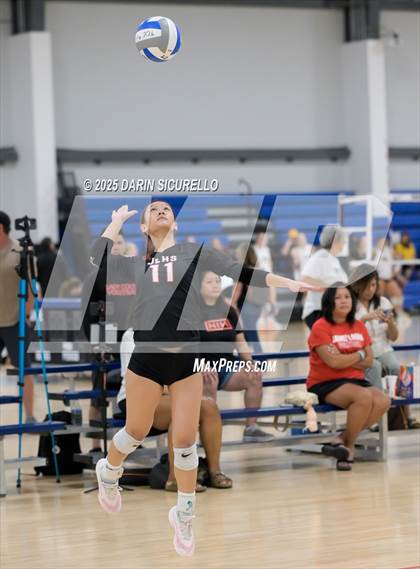 Thumbnail 1 in James Logan vs. Sunnyslope (Nike Tournament of Champions – Southwest) photogallery.