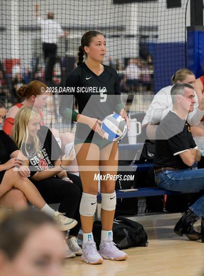 Thumbnail 2 in James Logan vs. Sunnyslope (Nike Tournament of Champions – Southwest) photogallery.