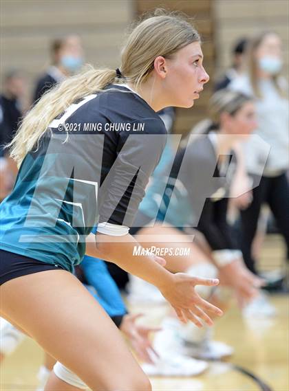 Thumbnail 1 in Beckman @ Aliso Niguel photogallery.