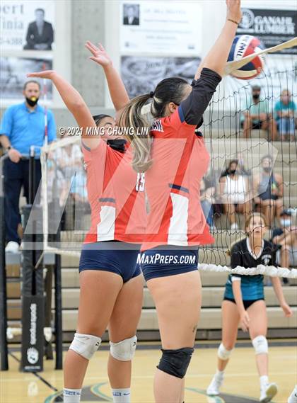 Thumbnail 2 in Beckman @ Aliso Niguel photogallery.