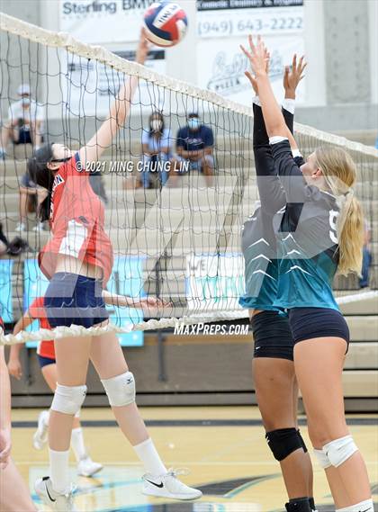 Thumbnail 2 in Beckman @ Aliso Niguel photogallery.