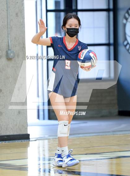 Thumbnail 1 in Beckman @ Aliso Niguel photogallery.