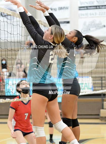 Thumbnail 1 in Beckman @ Aliso Niguel photogallery.
