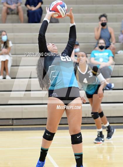 Thumbnail 3 in Beckman @ Aliso Niguel photogallery.