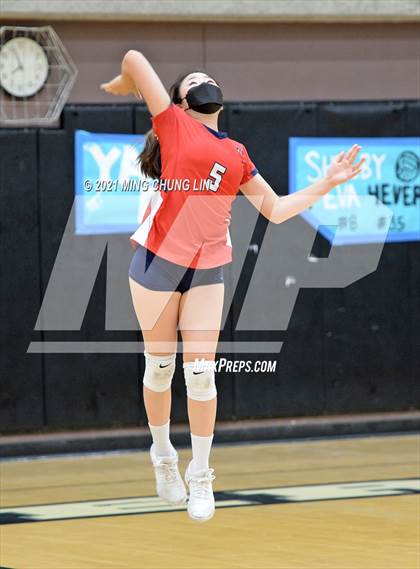 Thumbnail 1 in Beckman @ Aliso Niguel photogallery.