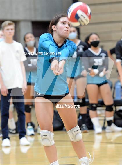 Thumbnail 2 in Beckman @ Aliso Niguel photogallery.