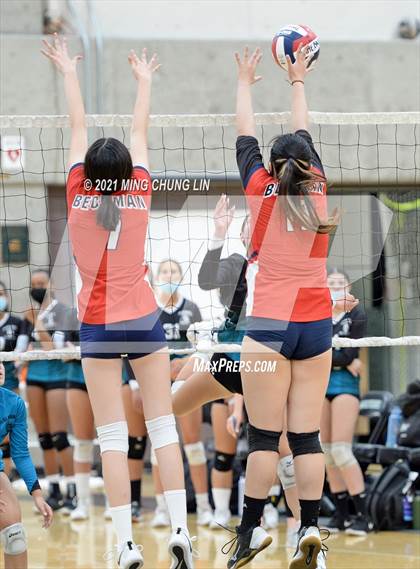 Thumbnail 2 in Beckman @ Aliso Niguel photogallery.